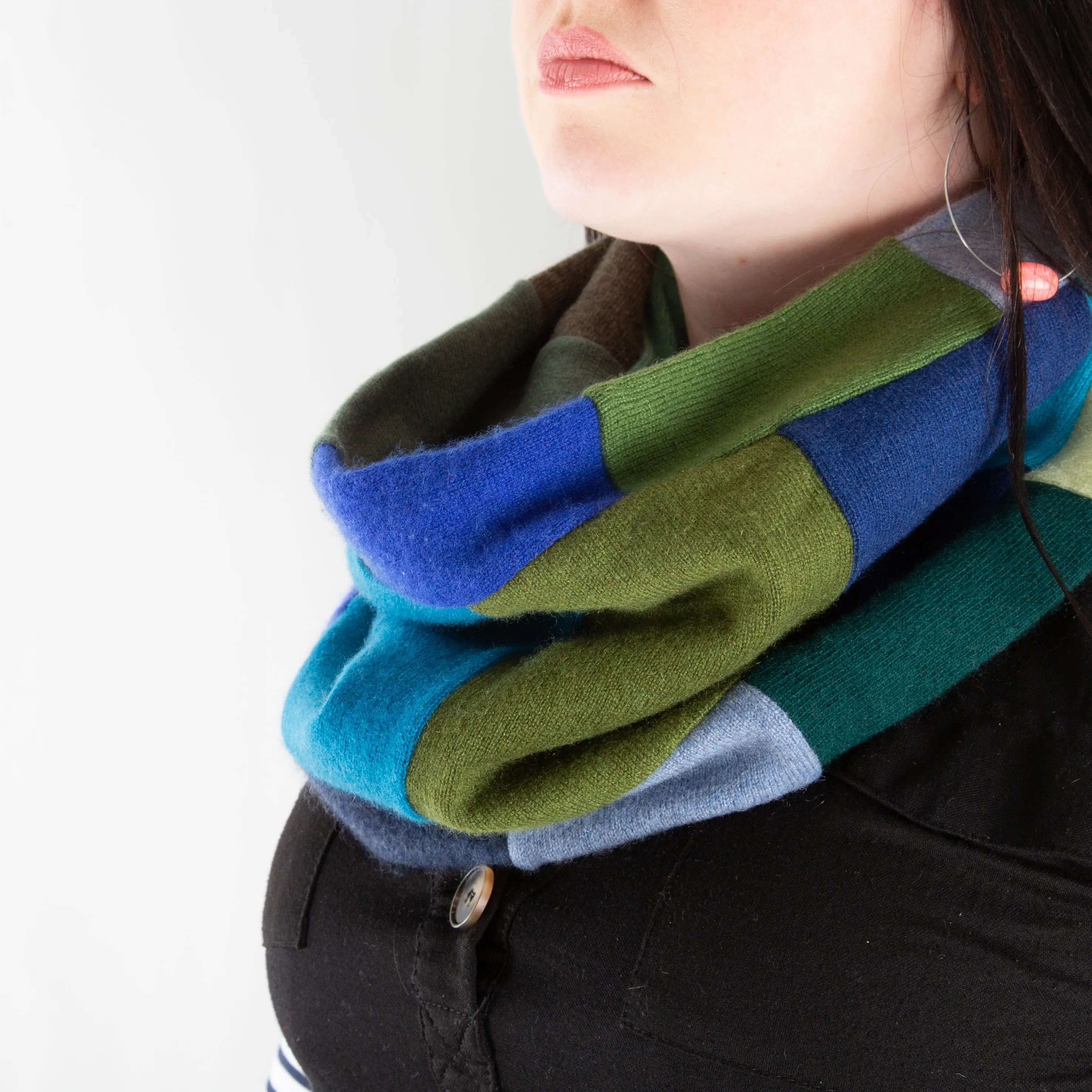 Cowl Product ( photo only )