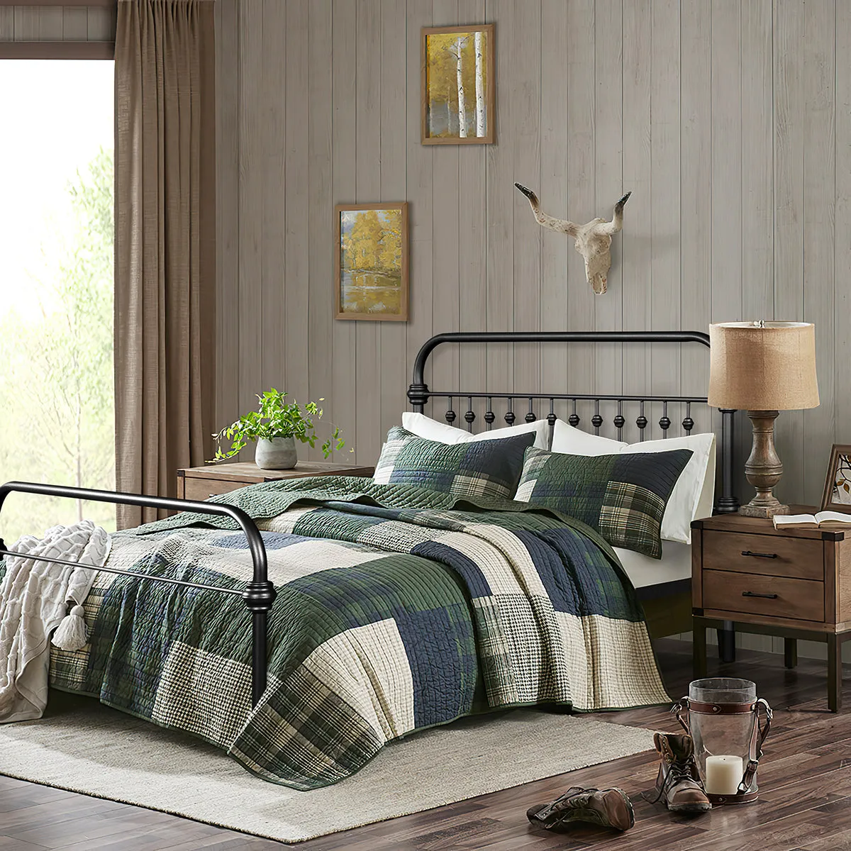HomyCasa Black/White Modern Metal Bed - 3 Size: Full/Queen/Twin