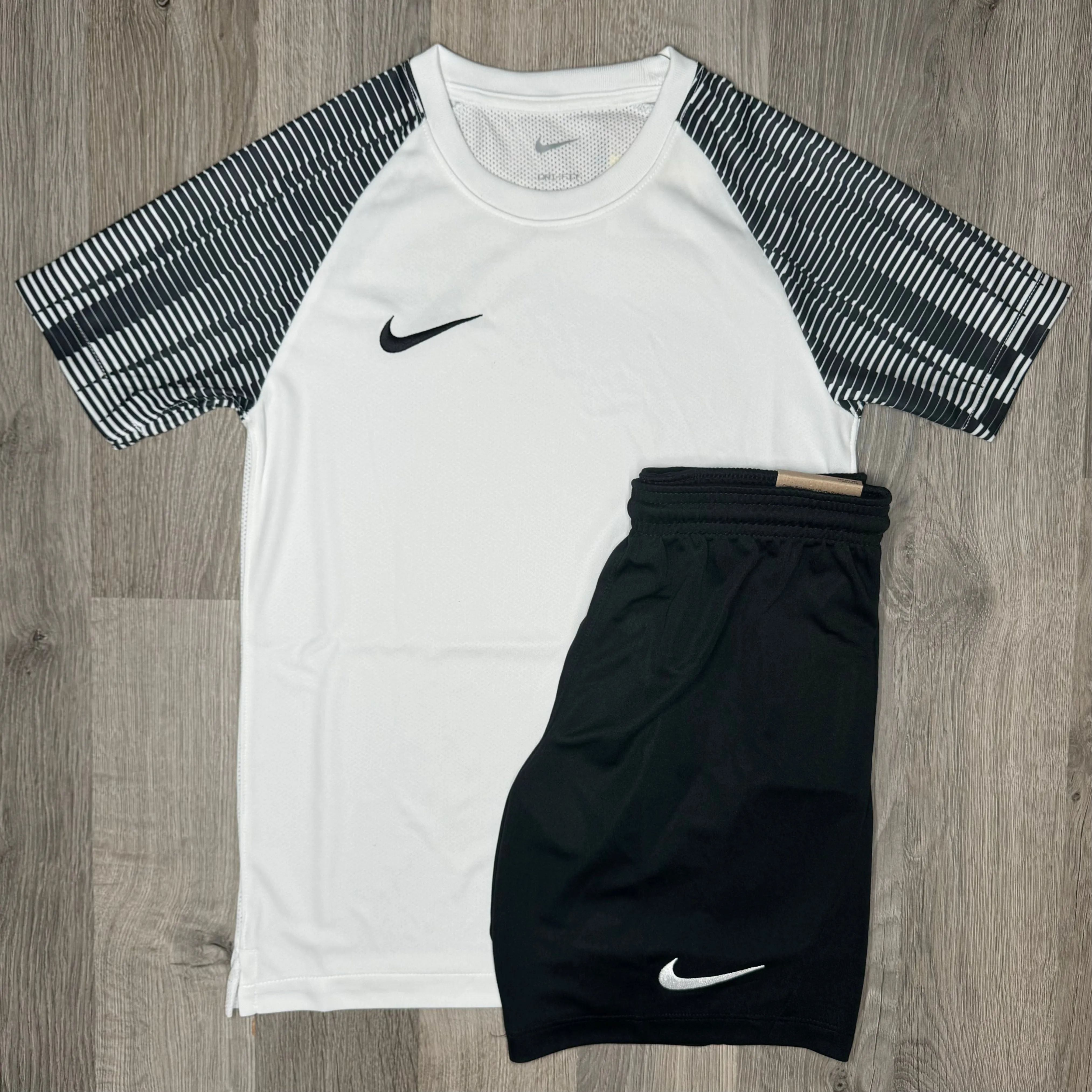 Nike Dri Fit Academy Set - Tee & Shorts - White / Black (Junior)