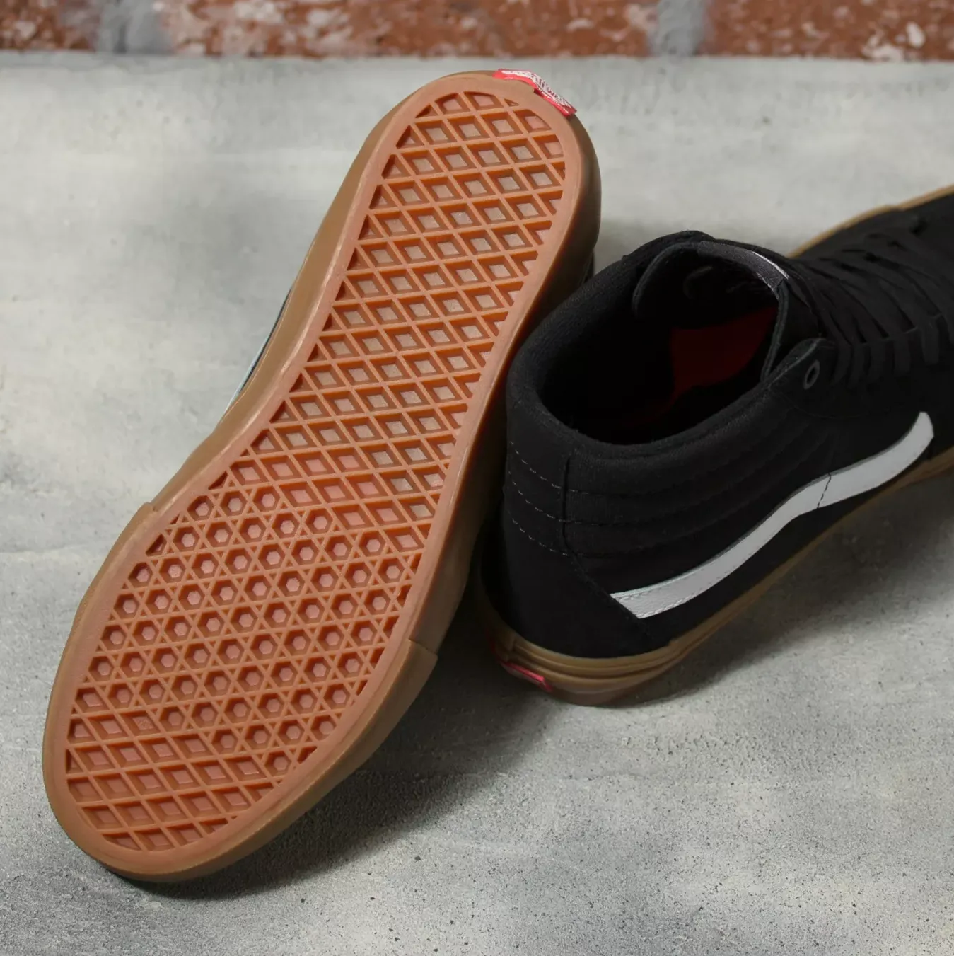Skate Sk8-Hi Black/Gum